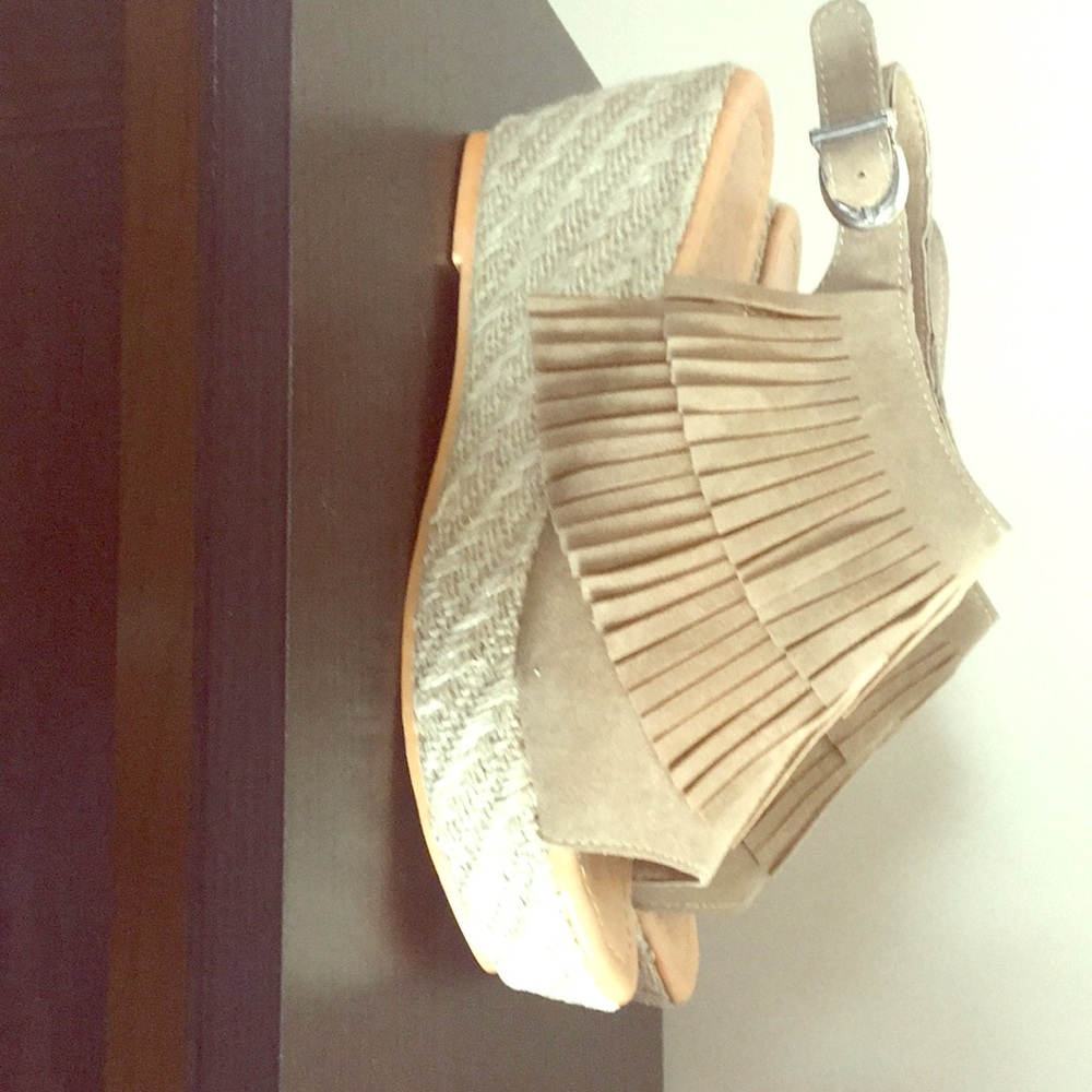 Wedge sandals